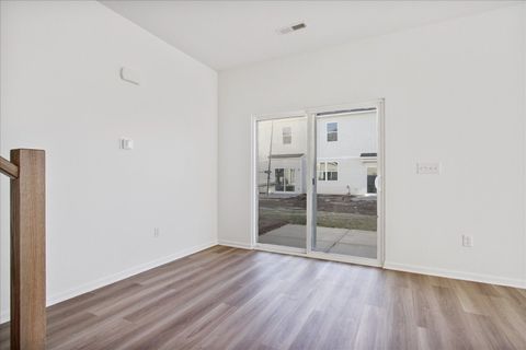 Tiny photo for 306 Kingsport Drive, South Elgin, IL 60177 (MLS # 12561486)