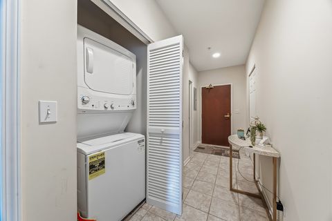 Tiny photo for 9440 S 51st Avenue #417, Oak Lawn, IL 60453 (MLS # 12518278)