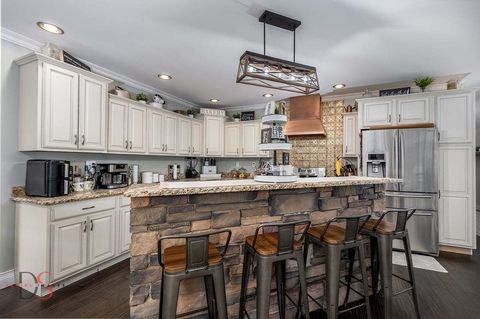 Tiny photo for 204 N Woodland Avenue, Oglesby, IL 61348 (MLS # 12556902)