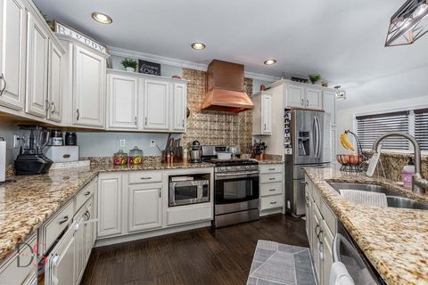 Tiny photo for 204 N Woodland Avenue, Oglesby, IL 61348 (MLS # 12556902)