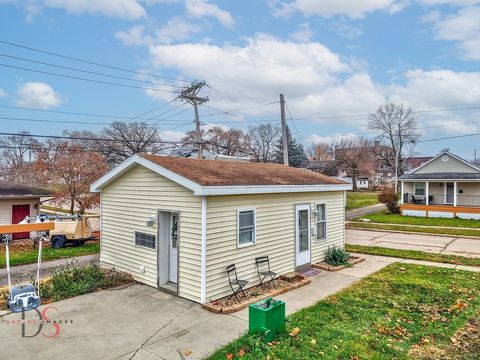 Tiny photo for 204 N Woodland Avenue, Oglesby, IL 61348 (MLS # 12556902)