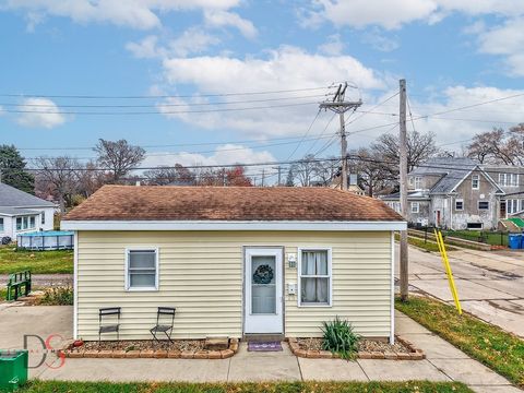 Tiny photo for 204 N Woodland Avenue, Oglesby, IL 61348 (MLS # 12556902)