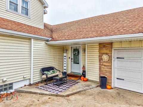 Tiny photo for 204 N Woodland Avenue, Oglesby, IL 61348 (MLS # 12556902)