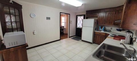 Tiny photo for 3221 PEACH Street, Mt Vernon, IL 62864 (MLS # 12590269)