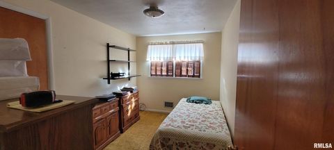 Tiny photo for 3221 PEACH Street, Mt Vernon, IL 62864 (MLS # 12590269)