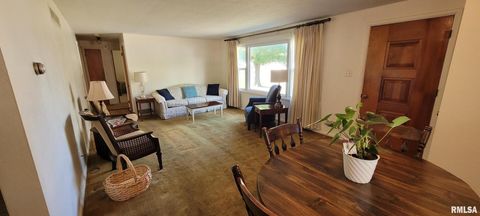 Tiny photo for 3221 PEACH Street, Mt Vernon, IL 62864 (MLS # 12590269)