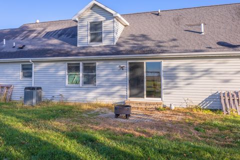 Tiny photo for 16710 E 2700 North Road, Odell, IL 60460 (MLS # 12501060)