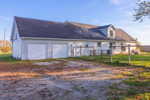 Tiny photo for 16710 E 2700 North Road, Odell, IL 60460 (MLS # 12501060)