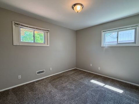Tiny photo for 15503 Park Lane, South Holland, IL 60473 (MLS # 12487810)