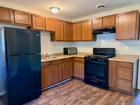 Tiny photo for 15503 Park Lane, South Holland, IL 60473 (MLS # 12487810)