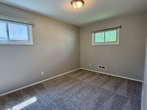 Tiny photo for 15503 Park Lane, South Holland, IL 60473 (MLS # 12487810)