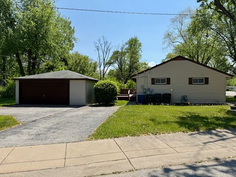 Tiny photo for 15503 Park Lane, South Holland, IL 60473 (MLS # 12487810)