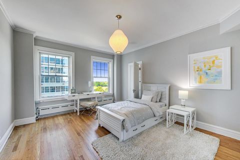 Tiny photo for 3530 N LAKE SHORE Drive #10A, Chicago, IL 60657 (MLS # 12466219)