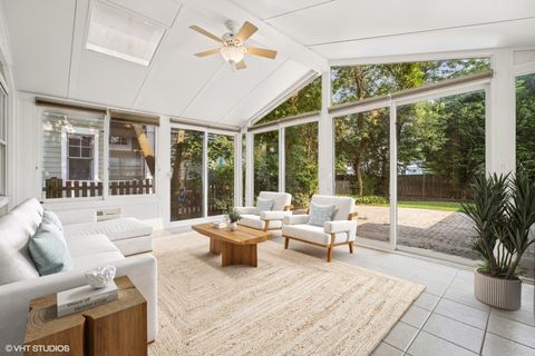 Tiny photo for 1712 Maple Avenue, Northbrook, IL 60062 (MLS # 12463081)