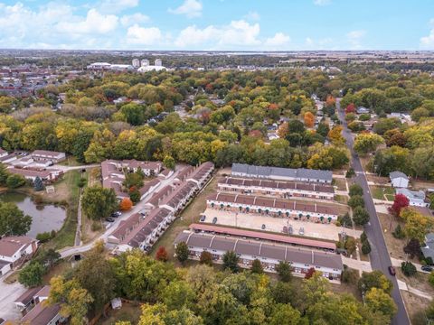 Tiny photo for 105 E Lincoln Street #K, Normal, IL 61761 (MLS # 12507898)