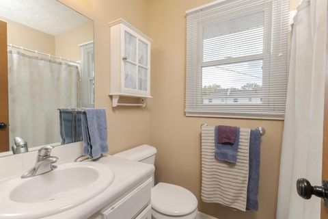 Tiny photo for 105 E Lincoln Street #K, Normal, IL 61761 (MLS # 12507898)