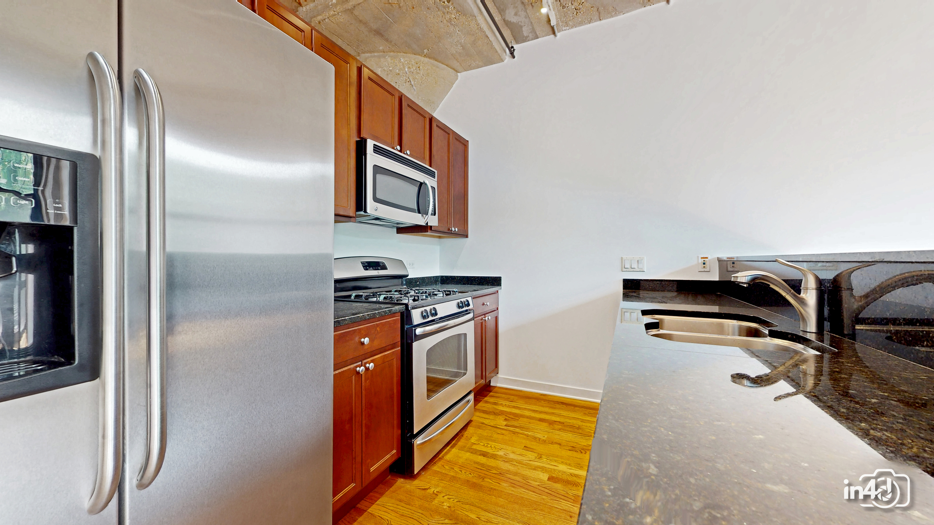 Chicago, Illinois 60608, United States, 2 Bedrooms Bedrooms, ,2 BathroomsBathrooms,Residential,Active,188313