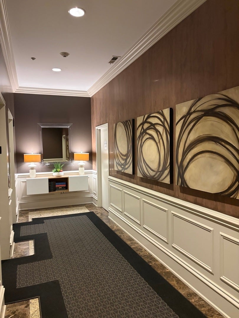 515 MAIN Street 807
