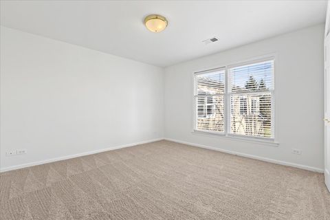 Tiny photo for 2321 Steeple Chase Circle W, Libertyville, IL 60048 (MLS # 12535438)