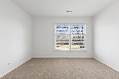 Tiny photo for 2321 Steeple Chase Circle W, Libertyville, IL 60048 (MLS # 12535438)