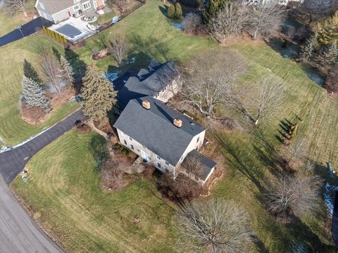 Tiny photo for 2321 Steeple Chase Circle W, Libertyville, IL 60048 (MLS # 12535438)