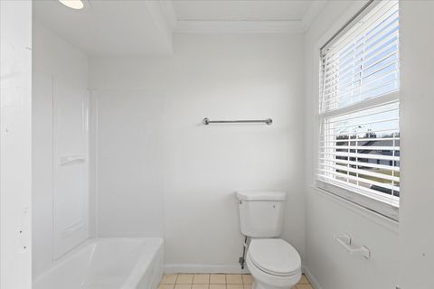 Tiny photo for 2321 Steeple Chase Circle W, Libertyville, IL 60048 (MLS # 12535438)