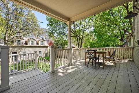 Tiny photo for 1211 Hinman Avenue, Evanston, IL 60202 (MLS # 12626125)