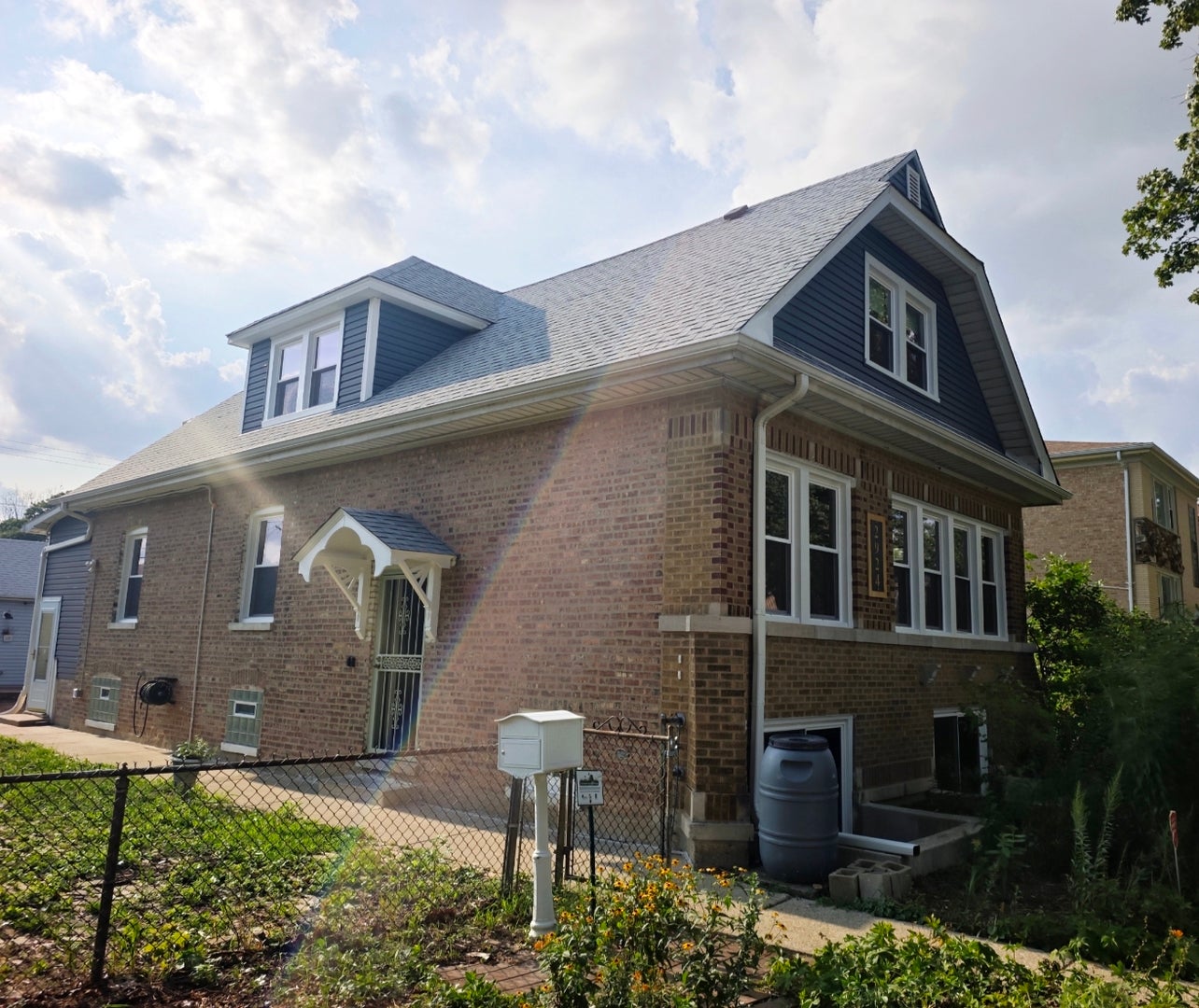 2924 N 75th Court