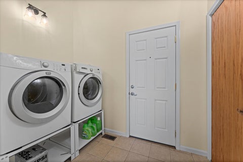 Tiny photo for 1701 E Lexington Drive, Urbana, IL 61802 (MLS # 12745514)