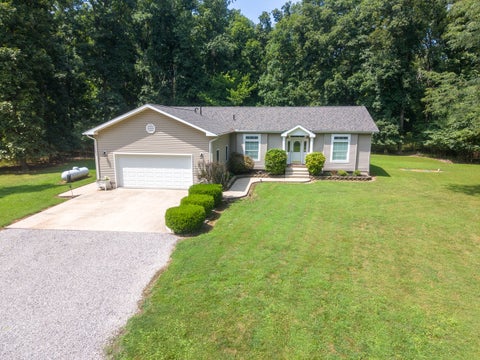 Photo of 15577 N Stone Lane, Mt Vernon, IL 62864 (MLS # 12732018)