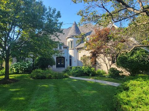 Photo of 648 Long Cove Court, Riverwoods, IL 60015 (MLS # 12444886)