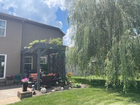 Tiny photo for 6002 Jackpine Road, Bloomington, IL 61705 (MLS # 12603011)