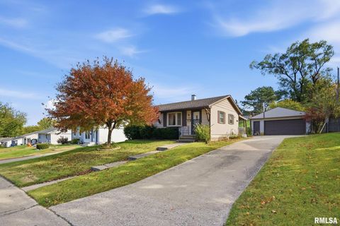 Photo of 1121 W 6TH Street, Milan, IL 61264 (MLS # QC4268957)