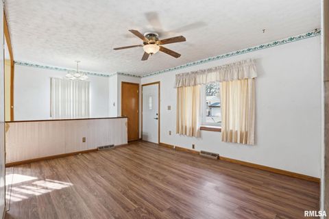 Tiny photo for 1121 W 6TH Street, Milan, IL 61264 (MLS # QC4268957)