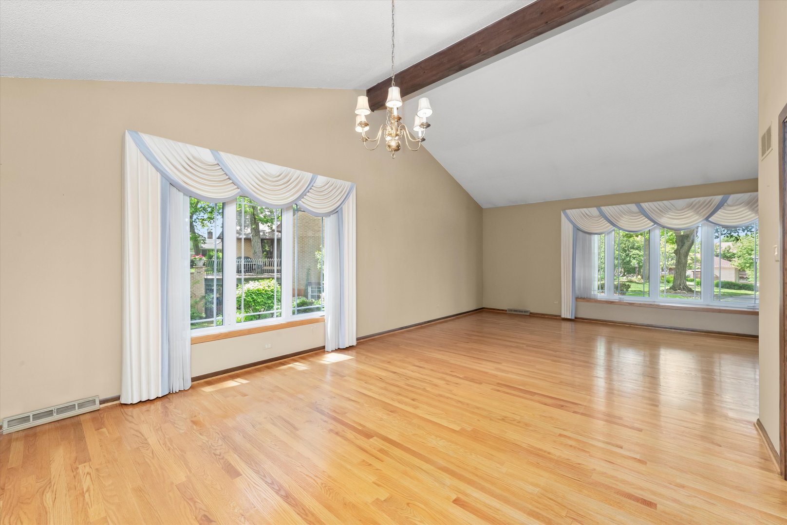 9047 W Oak Crest Court