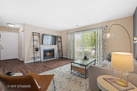 Tiny photo for 26 Sterling Circle #108, Wheaton, IL 60189 (MLS # 12524358)