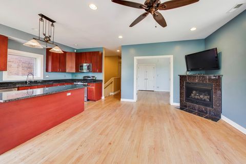 Tiny photo for 1416 W FARWELL Street #2F, Chicago, IL 60626 (MLS # 12687245)