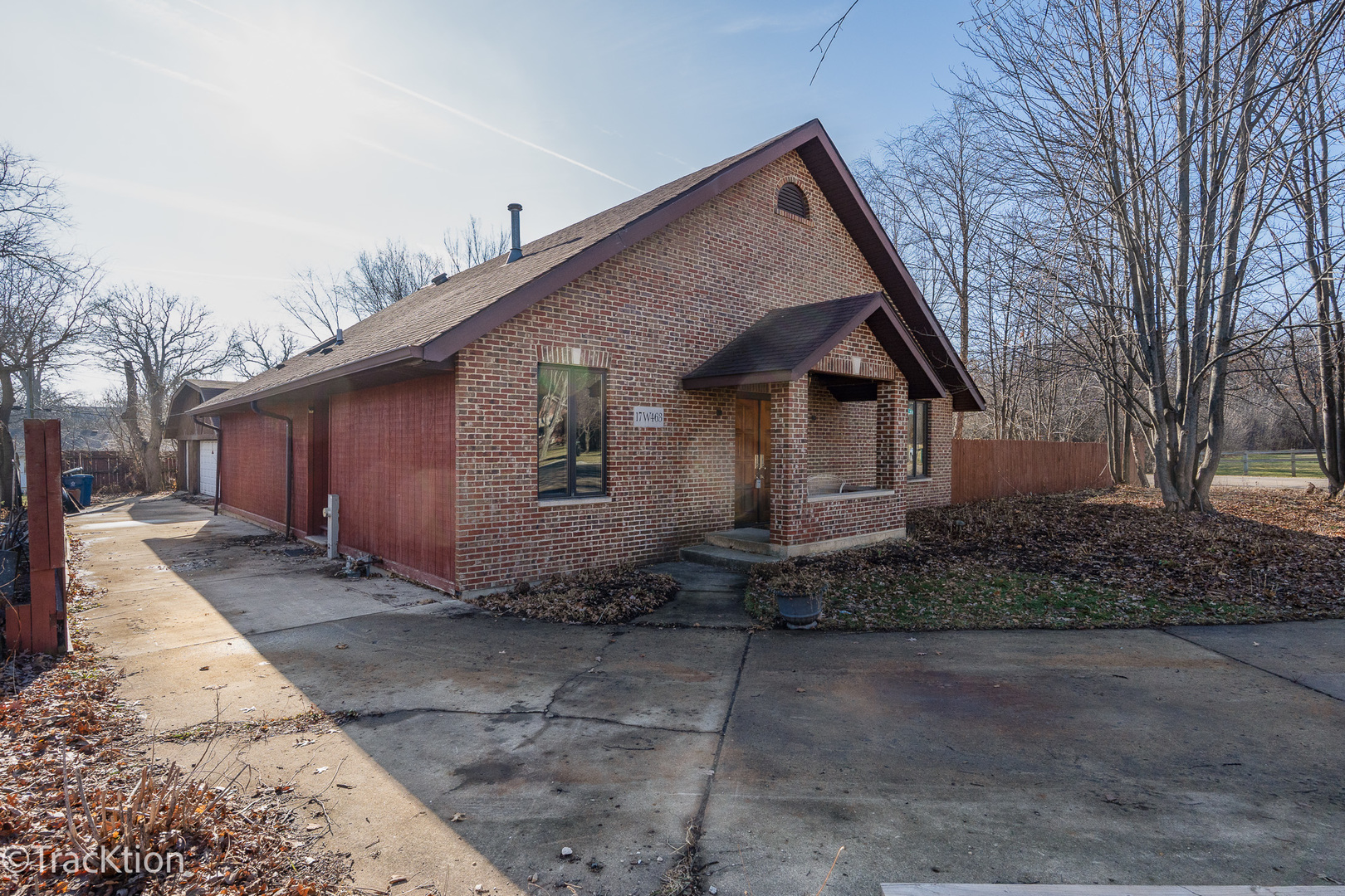 17w463 Red Oak Avenue