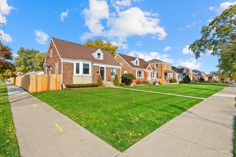 Tiny photo for 7944 W Metropole Street, Elmwood Park, IL 60707 (MLS # 12508984)
