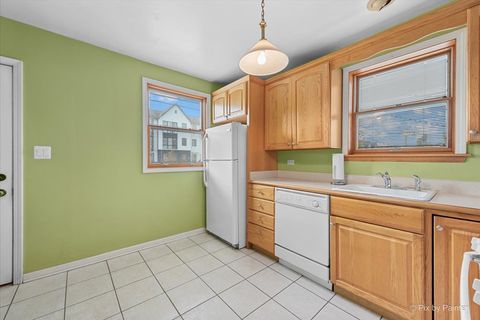 Tiny photo for 7944 W Metropole Street, Elmwood Park, IL 60707 (MLS # 12508984)