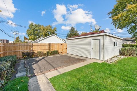 Tiny photo for 7944 W Metropole Street, Elmwood Park, IL 60707 (MLS # 12508984)