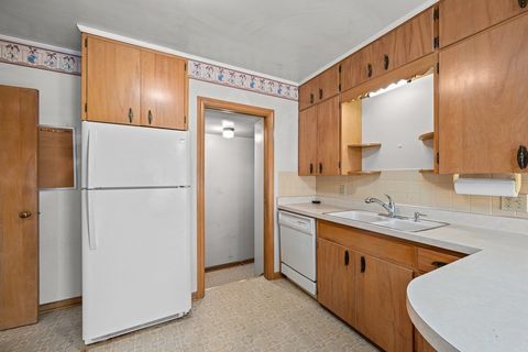 Tiny photo for 1814 36th Street, Moline, IL 61265 (MLS # 12608393)