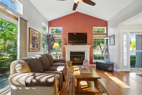 Tiny photo for 401 Cromwell Circle #4, Bartlett, IL 60103 (MLS # 12596697)