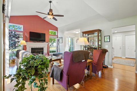 Tiny photo for 401 Cromwell Circle #4, Bartlett, IL 60103 (MLS # 12596697)