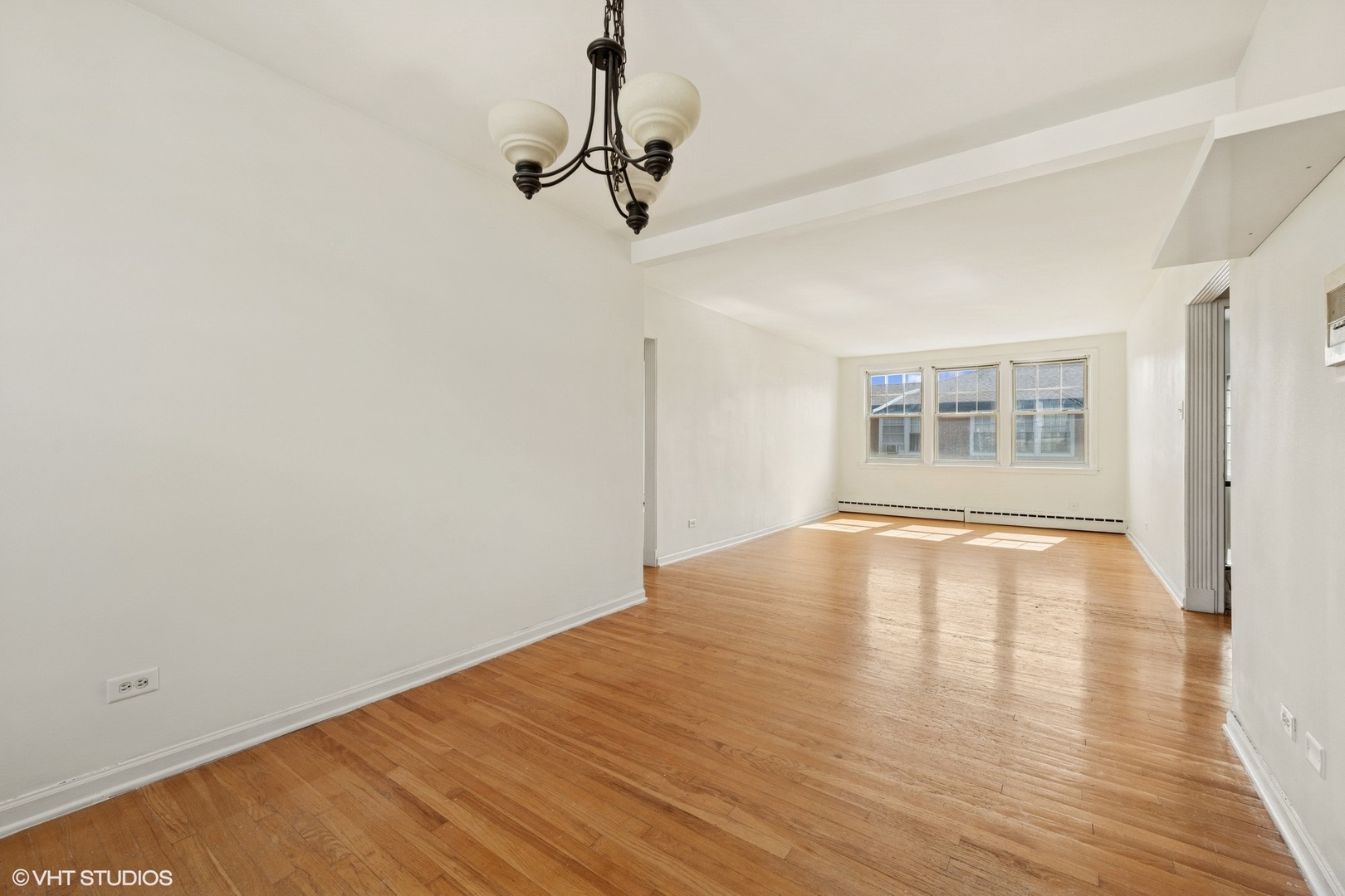 2424 W Farragut Avenue 3B