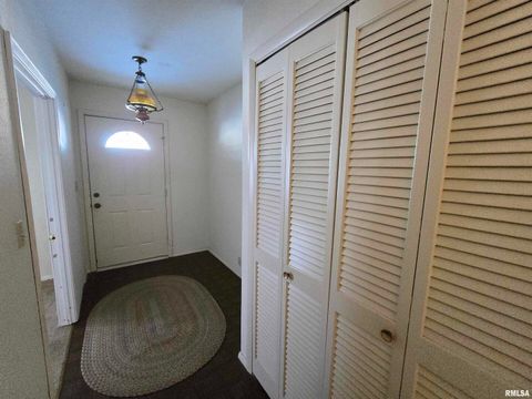 Tiny photo for 405 Easthaven Drive, Centralia, IL 62801 (MLS # EB456386)