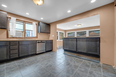 Tiny photo for 412 E Jackson Street, Morris, IL 60450 (MLS # 12758366)