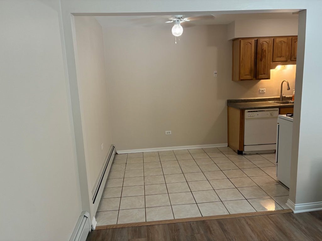 4616 Maple Avenue 1A