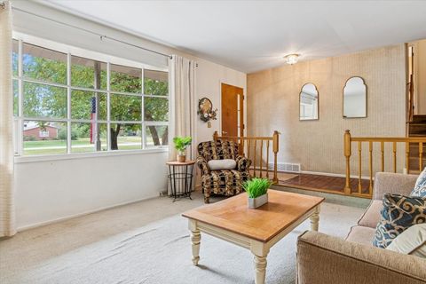 Tiny photo for 26W468 National Street, Carol Stream, IL 60188 (MLS # 12502786)