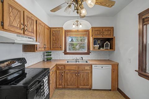 Tiny photo for 2163 10th Street Place, East Moline, IL 61244 (MLS # 12623330)